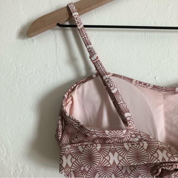 Pretty Me Swimwear Asymmetrical Shoulder Ruffle Geometric Swim Beach Bikini Top - Picture 2 of 8